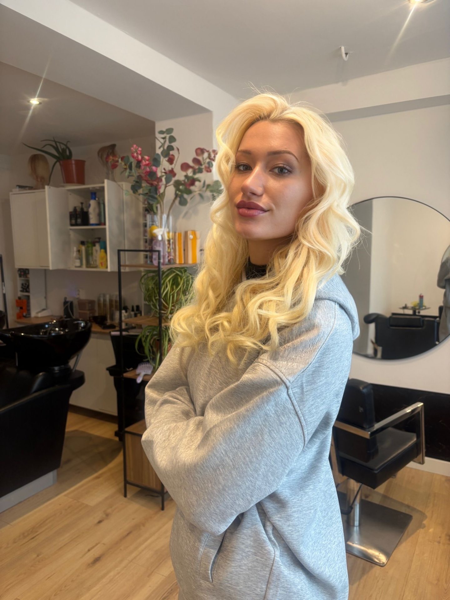 Lu Helena hair styling